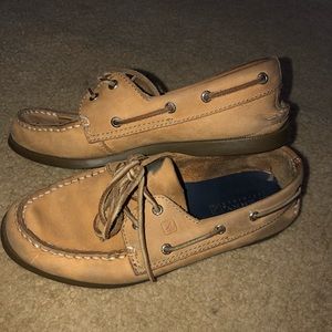 Worn boys Sperry’s size 3
